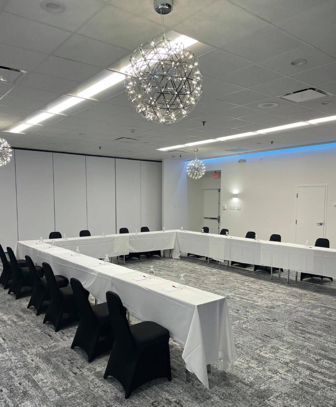 Hotel Ramada By Wyndham Newark/Wilmington Extérieur photo